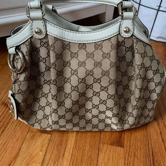 Gucci Sukey GG Canvas Shoulder Bag - Picture 2 of 4